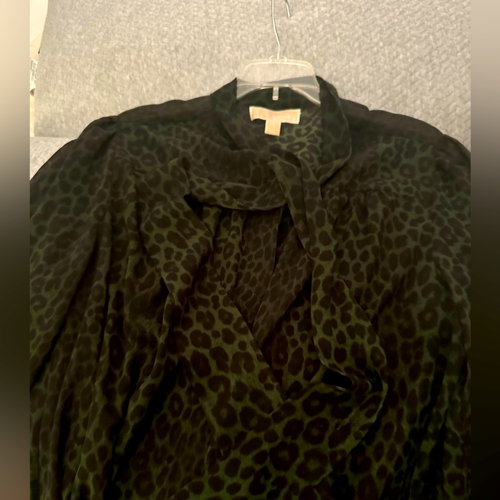 Michael Kors XXL sheer green and black leopard tie neck blouse